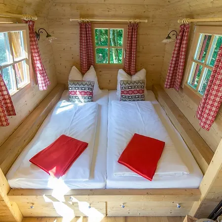 Baumhaushotel Seemuhle Üdülőpark