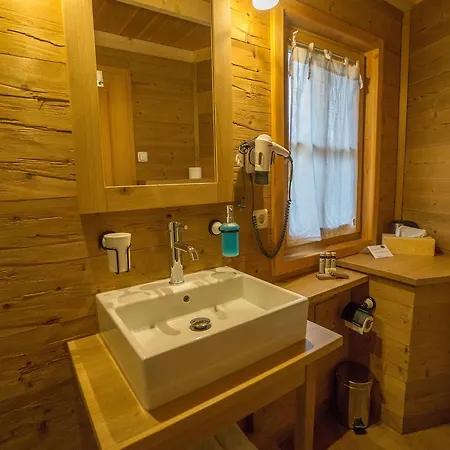 Baumhaushotel Seemuhle Feriepark Gräfendorf
