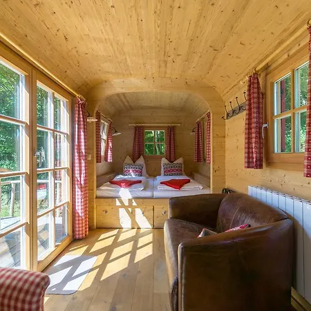 Baumhaushotel Seemuhle Gräfendorf