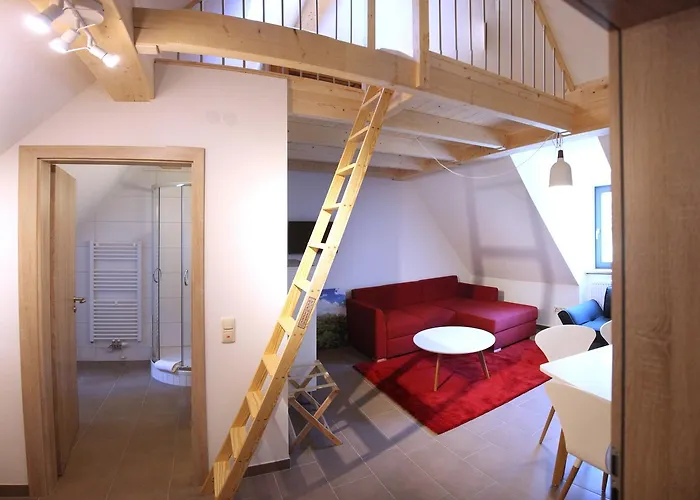 Baumhaushotel Seemuhle * Gräfendorf